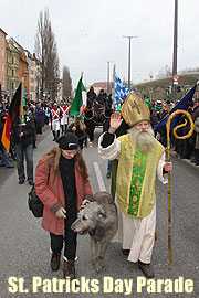 „bayrisch-irish“: die St. Patrickday Parade in München am 14.03.2010. Bei uns gibts Fotos und ein Video (Foto. MartiN Schmitz)